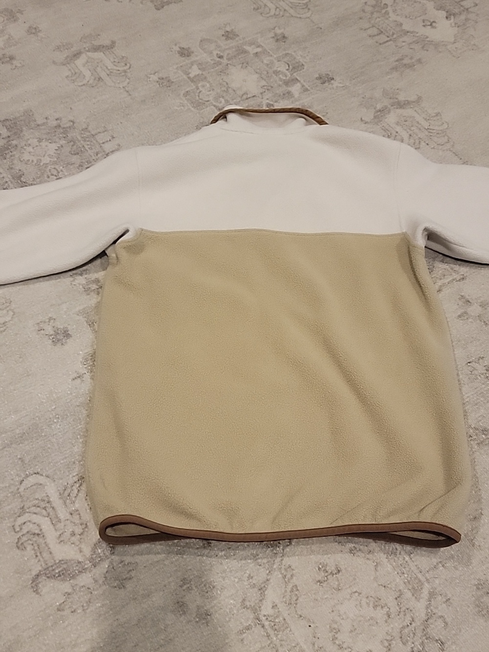Patagonia Women's White and Tan Snap-T Fleece Pullover~Size XS - Picture 7 of 9